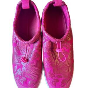 Tommy Bahama Komomo Island Water Shoe Women’s Size 9 Fuchia/pink EUC
